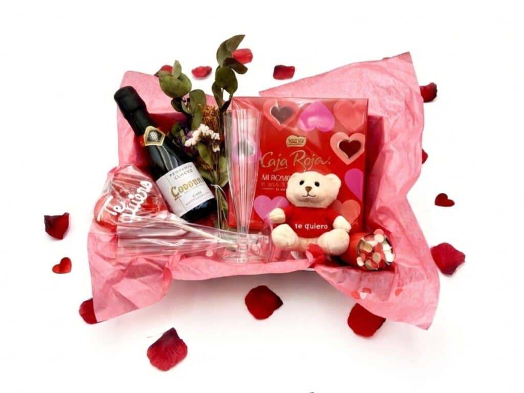 Cesta regalo San Valentín