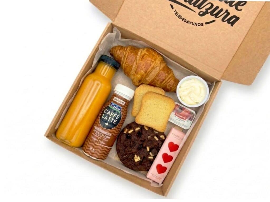 desayuno a domicilio sorpresa con dedicatoria con mucho amor